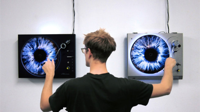 generate audio from the human iris